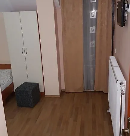 Kruna Guest house